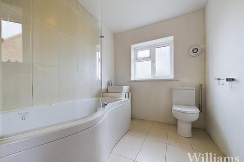 2 bedroom semi-detached house for sale, Princes Close, Aylesbury HP18