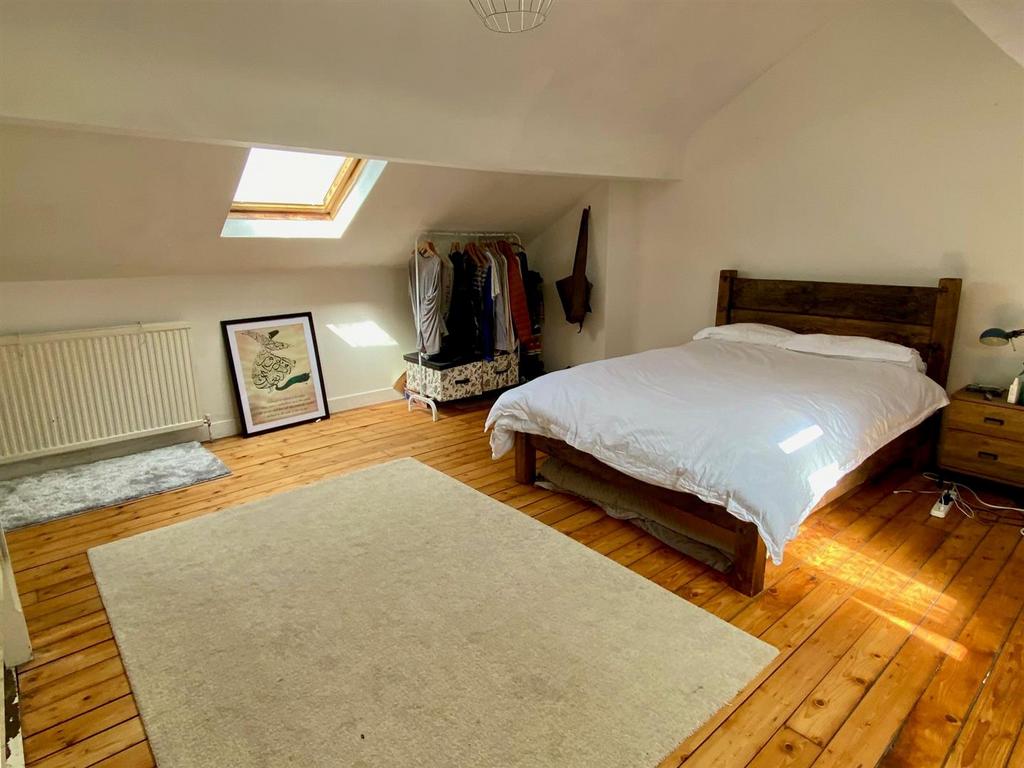 Attic room.jpg