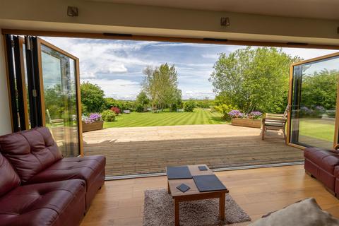 3 bedroom detached bungalow for sale, Point Clear Road, St. Osyth