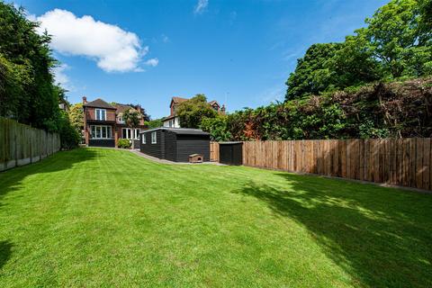 4 bedroom detached house for sale, Carlton Avenue, Broadstairs