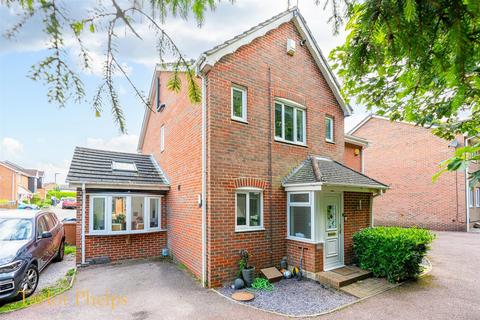 4 bedroom semi-detached house for sale, Tollsworth Way, Ware SG11