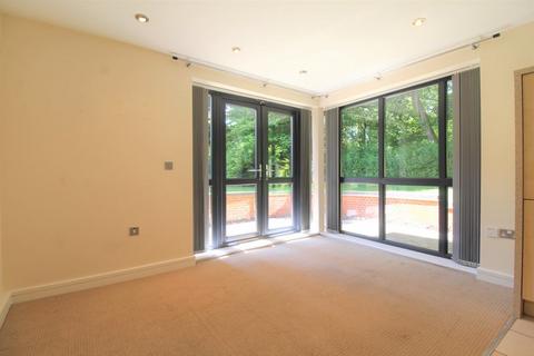 1 bedroom apartment to rent, The Lawns, Bramcote, Nottingham, NG9 3NF