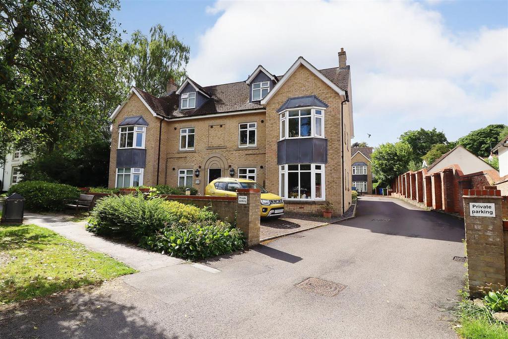 Stockbridge Road, Elloughton 2 bed apartment for sale £125,000
