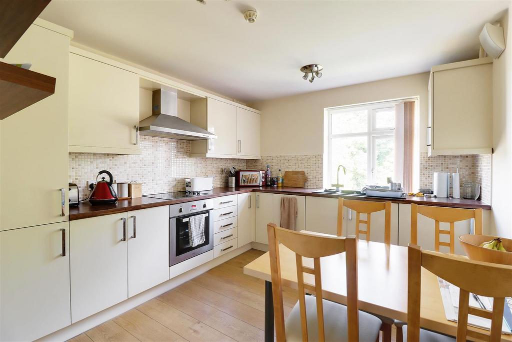 Stockbridge Road, Elloughton 2 bed apartment for sale £125,000