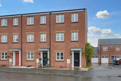 4 bedroom end of terrace house for sale, Cheal Close, Shardlow