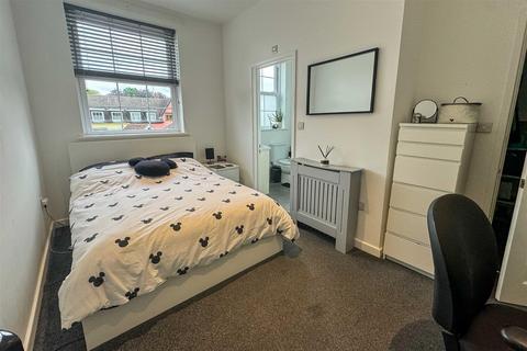 1 bedroom apartment to rent, Flat 1, 112 High Street, Hadleigh, Ipswich, Suffolk, IP7 5EL