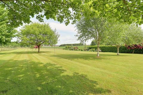 4 bedroom barn conversion for sale, Wauldby Road, Welton