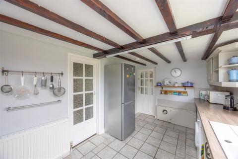 155 Hemper Lane, Sheffield, S8 7FB