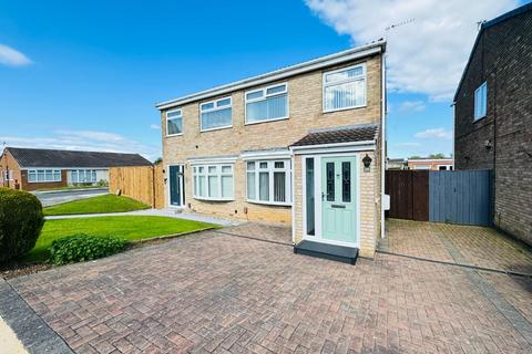 2 bedroom semi-detached house for sale, Northwold Close, Fens, Hartlepool