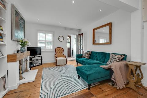 35 Spring Gardens, West Molesey, KT8 2JA