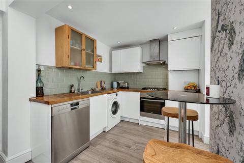 35 Spring Gardens, West Molesey, KT8 2JA