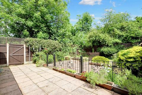 11 Ashview Close, Long Eaton, Nottingham, NG10 3QA