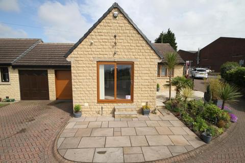 2 bedroom detached bungalow for sale, Toftshaw Lane, East Bierley, Bradford