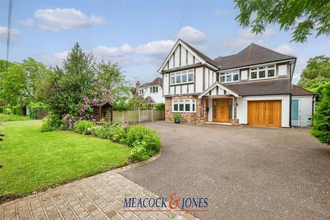 5 bedroom detached house for sale, Heronway, Hutton Mount, Brentwood