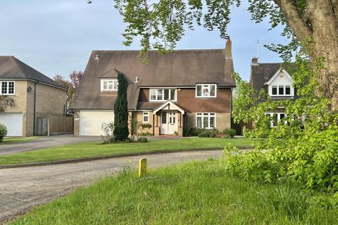 5 bedroom detached house for sale, Roundwood Grove, Hutton Mount, Brentwood