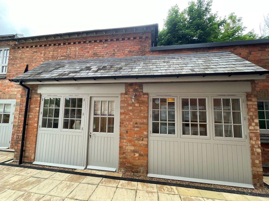 Elmfield Avenue, Leicester 1 bed flat £1,100 pcm (£254 pw)