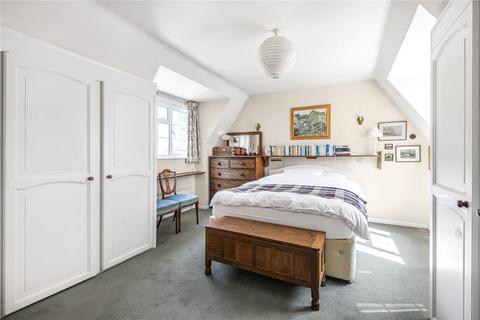 Whispers South Approach, Northwood, HA6 2EU