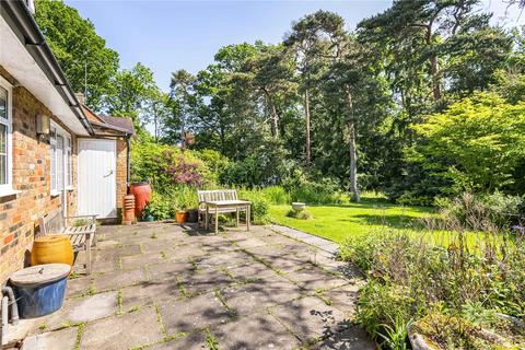 Whispers South Approach, Northwood, HA6 2EU