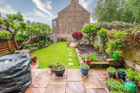 5 bedroom terraced house for sale, St. Albans Road, Halifax