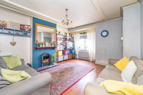 3 bedroom terraced house for sale, Benhill Road, Sutton