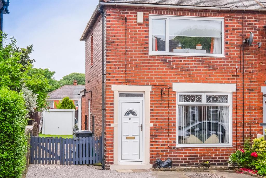 Harewood Avenue, Halifax 2 bed end of terrace house for sale £155,000