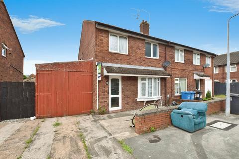 4 bedroom semi-detached house for sale, Straella Grove, Hull