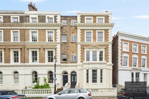 6 bedroom semi-detached house for sale, Albert Square, Oval