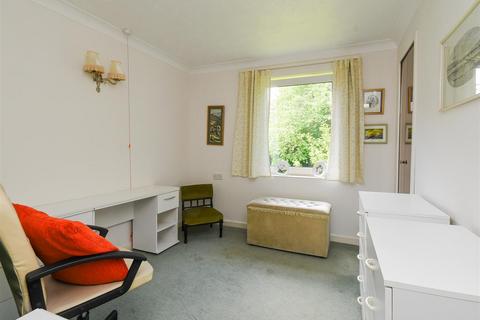 2 bedroom retirement property for sale, 37 Beechwood Court, Corfton Drive, Tettenhall, Wolverhampton, WV6 8PE