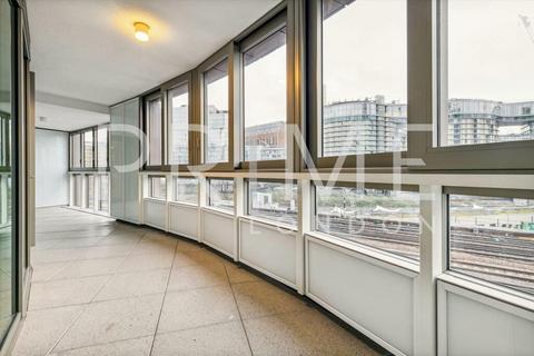 2 bedroom apartment for sale, Sophora House, Vista Chelsea Bridge Wharf, London