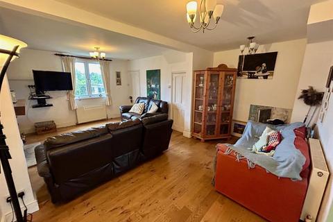 2 bedroom semi-detached house for sale, Woodgreen Road, Waltham Abbey