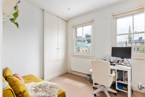 2 bedroom flat to rent, Upper Richmond Road, Putney, London