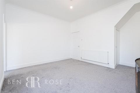 12 Winterton Road, Darwen, BB3 0ER