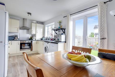 1 Bramble Path, Landkey, Barnstaple, EX32 0UG