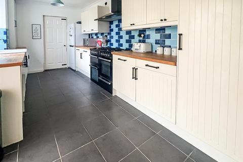 39 Chedworth Crescent, Portsmouth, PO6 4ES