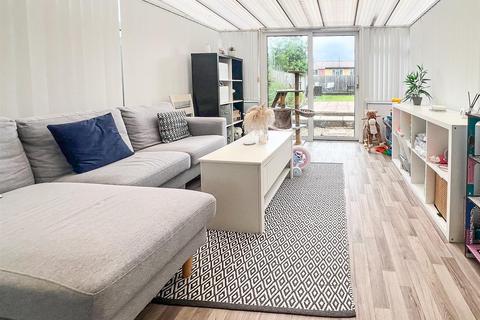39 Chedworth Crescent, Portsmouth, PO6 4ES