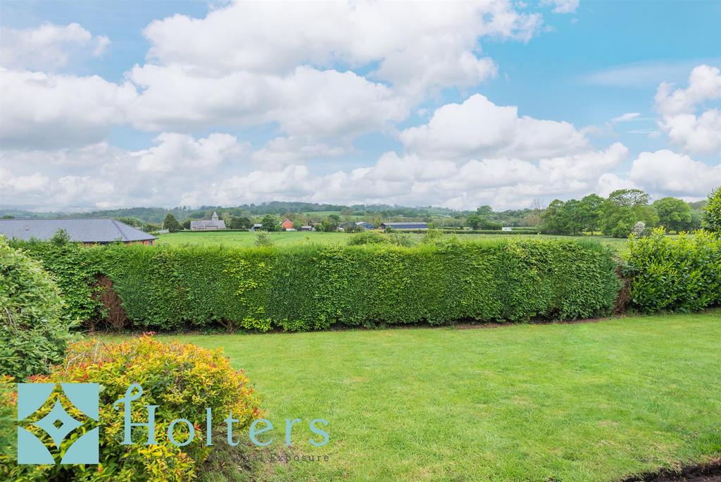 HOLTERS - Masegwyn, Crossgates-07.jpg
