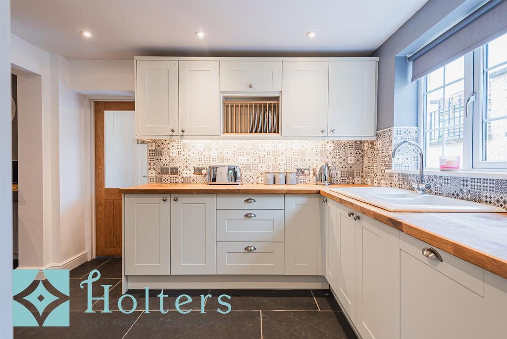 HOLTERS - Masegwyn, Crossgates-33.jpg