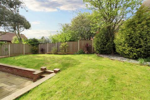 11 Ganton Close, Nottingham, NG3 3ET