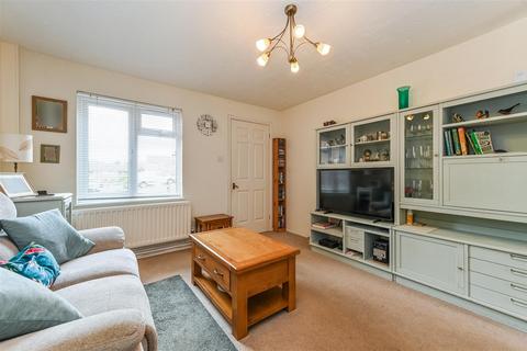 2 bedroom terraced house for sale, Coachways, Andover