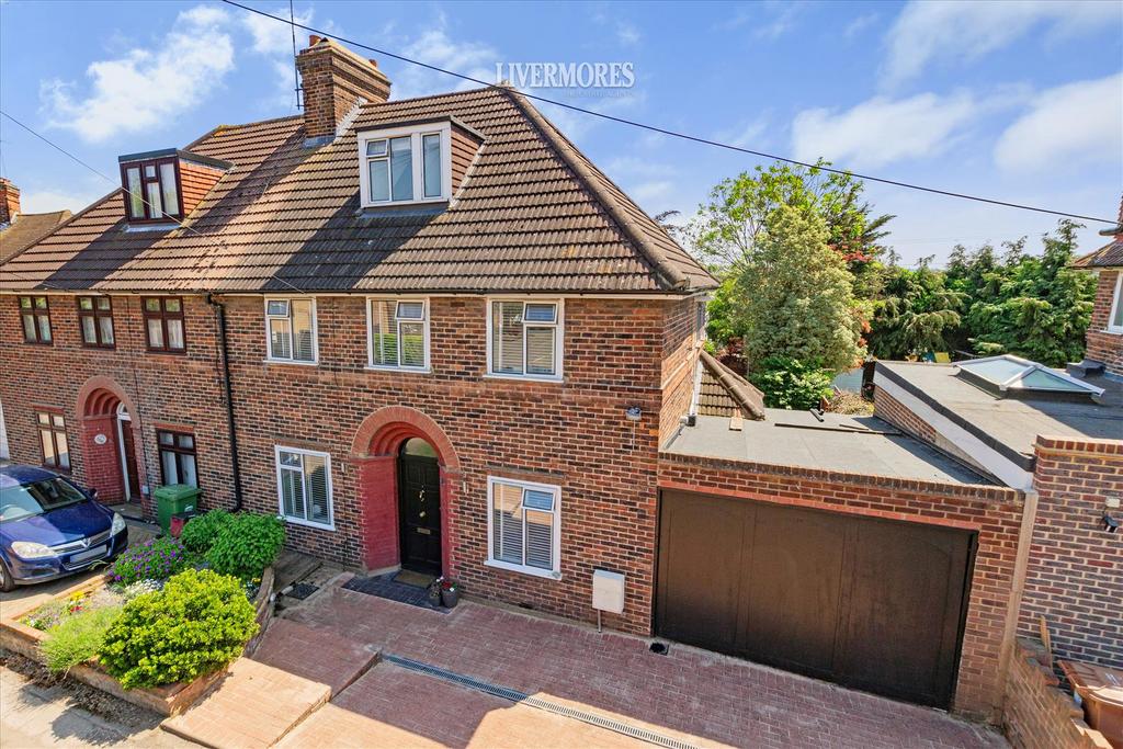 Iron Mill Lane, Crayford, Kent 5 bed semidetached house for sale £