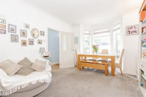 135 Crayford Road, Crayford, Dartford, DA1 4AS