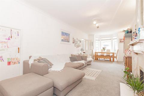 135 Crayford Road, Crayford, Dartford, DA1 4AS