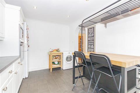 135 Crayford Road, Crayford, Dartford, DA1 4AS