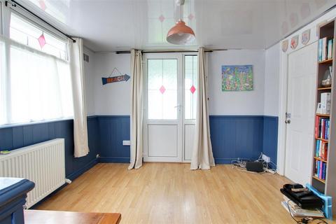 2 bedroom chalet for sale, Seaholme Road, Mablethorpe LN12