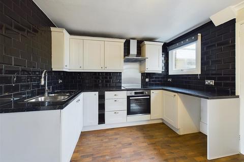 3 bedroom house to rent, Ashford, Gateshead NE9
