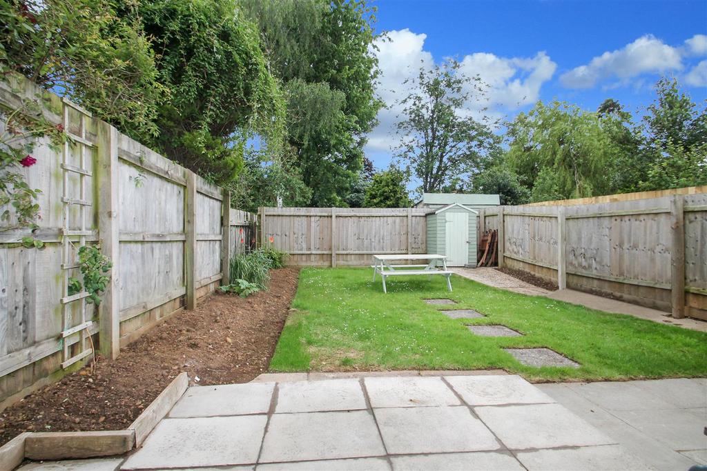 Bryant Road, Kettering NN15 2 bed semidetached bungalow for sale £