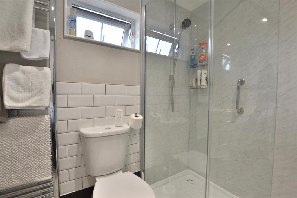 Shower Room 1.JPG