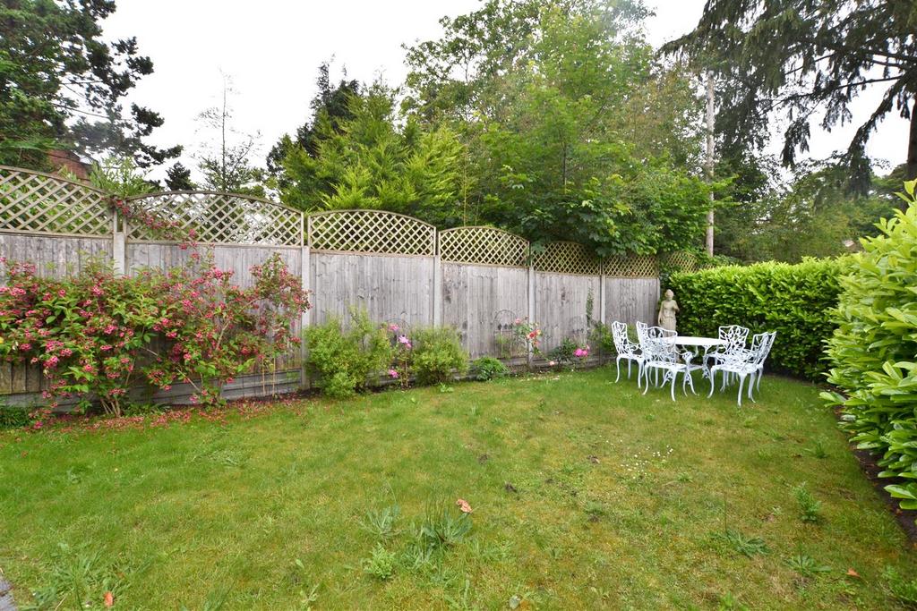 Garden 1.JPG
