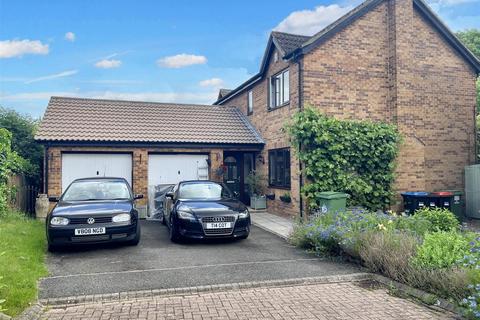4 bedroom house for sale, Willowford, Bancroft Park MK13