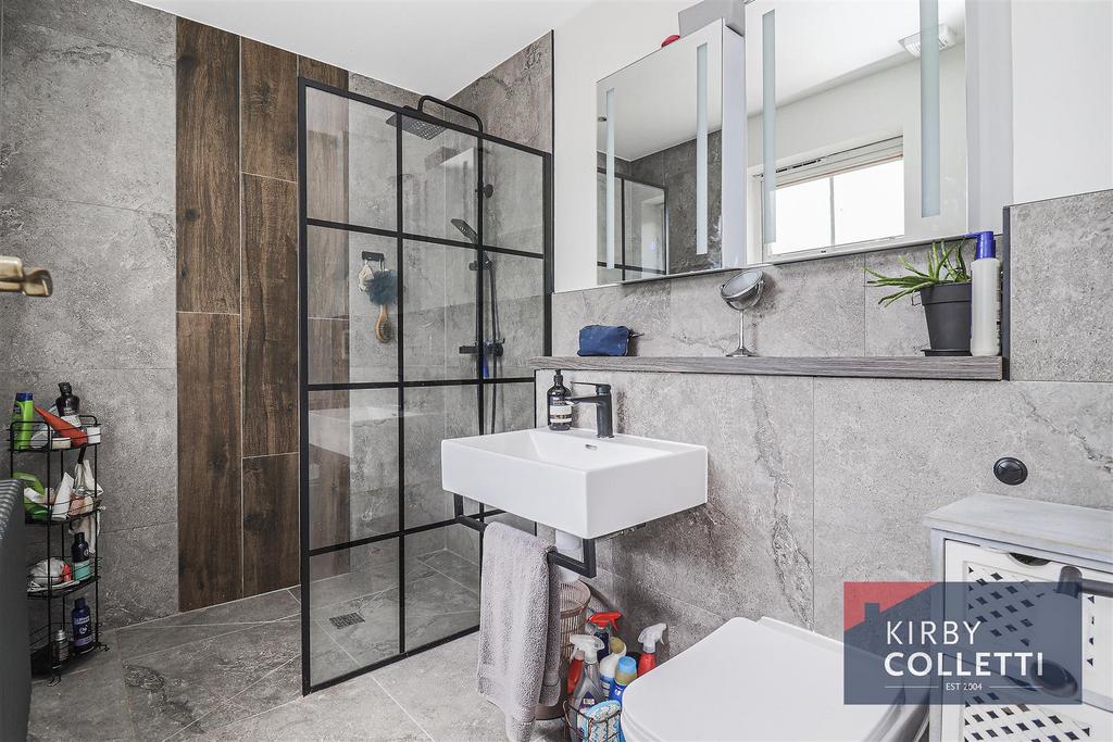En suite shower room to bedroom one